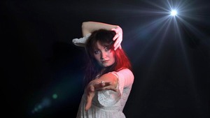 Kate! Suzanne Sanders