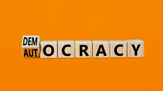 DocuLive: van democratie naar dictatuur