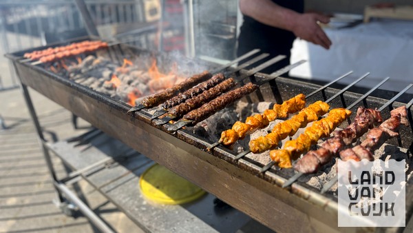 Cultureel Festijn en Open Dag bij de Ahmet Yesevi Moskee Cuijk