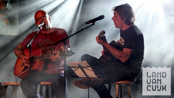 Live muziek bij Évive aan het water met Two Stools