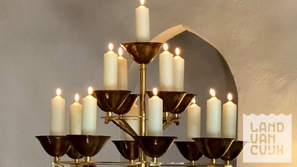 Gezongen vesperviering in de Kloosterkerk van Sint Agatha