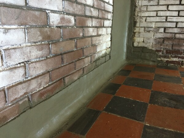 Last van vocht in huis? Uw kelder waterdicht maken? Lek-Tech, deskundig op het gebied van Vochtwering.