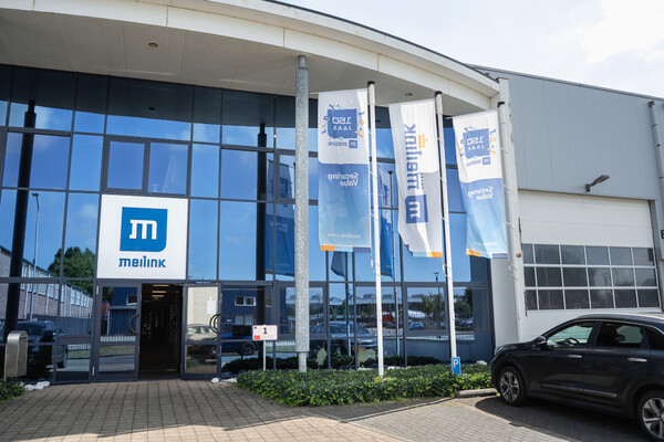 Jordans sign & promotion